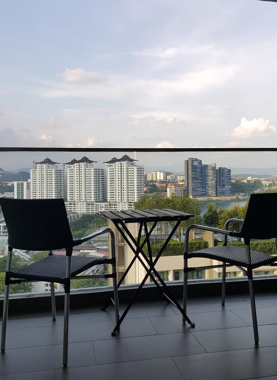 Skyview Univ360 Place Facing Mines Lake Kampong Bohol Екстериор снимка